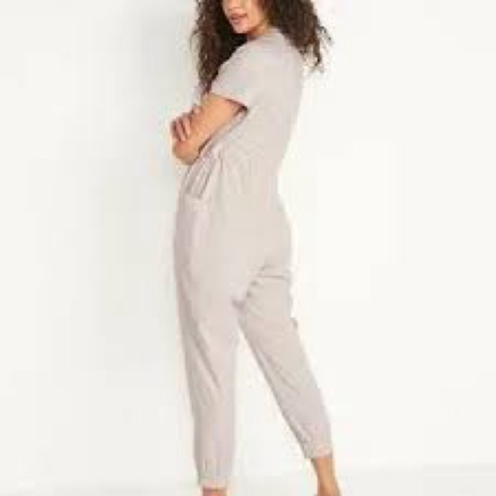 Stylish Gray Jumpsuit for Women - Picture 3 of 15